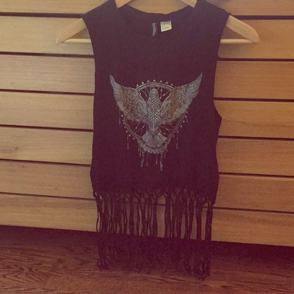 H&M Tops - Trendy H&M graphic top